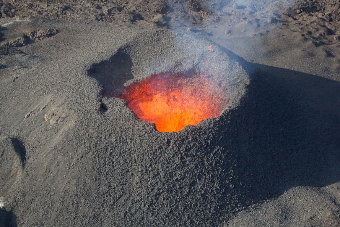 Volcano escape with Gradient Descent